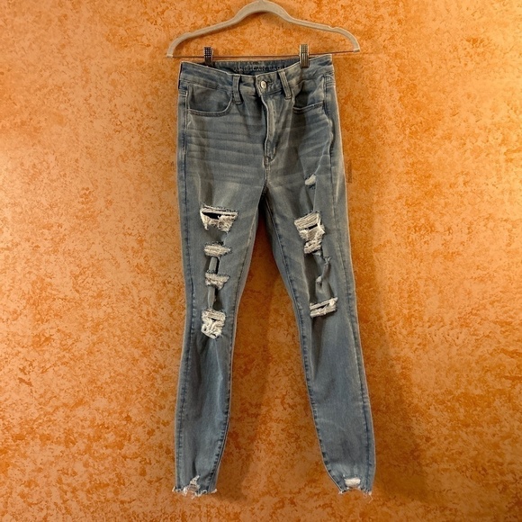American Eagle Outfitters Denim - AMERICAN EAGLE Ripped Super High Rise Jegging size 6